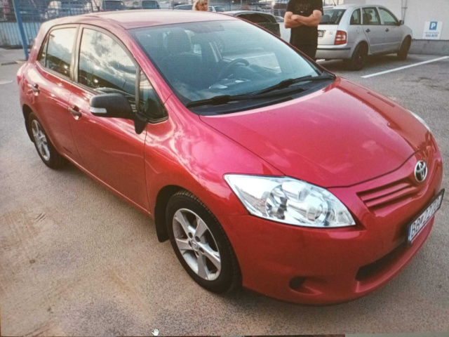 Toyota Auris 2011