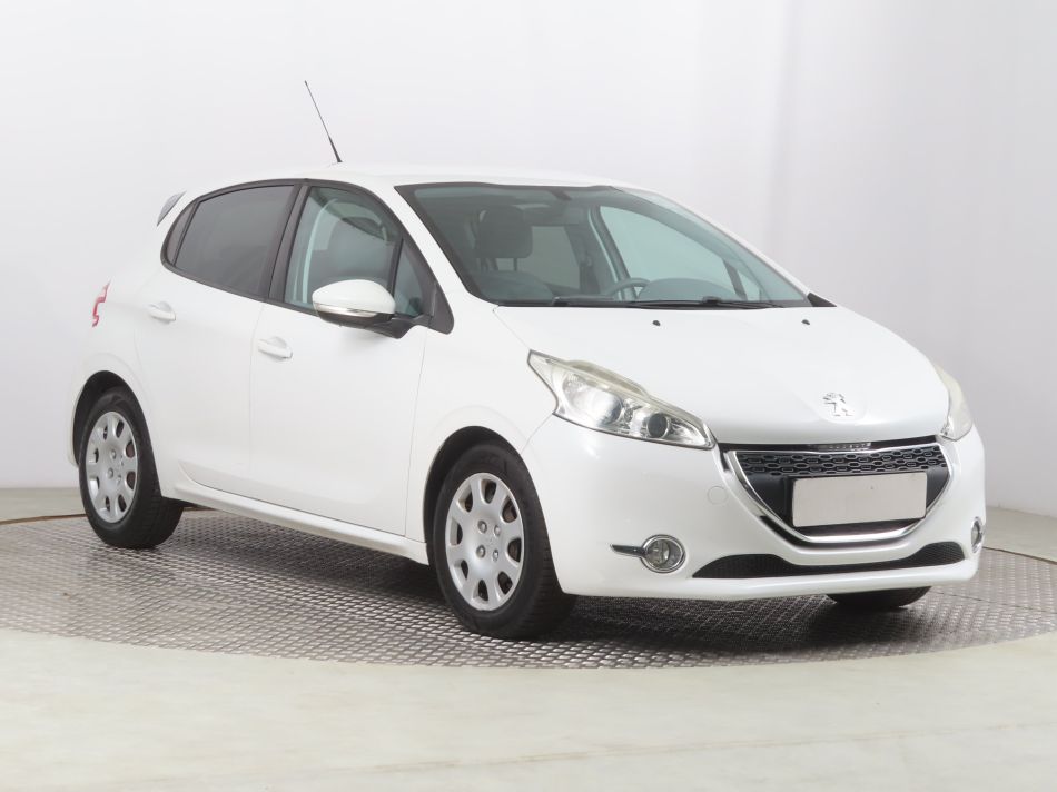 Peugeot 208 - 2014