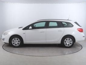Opel Astra - 2012