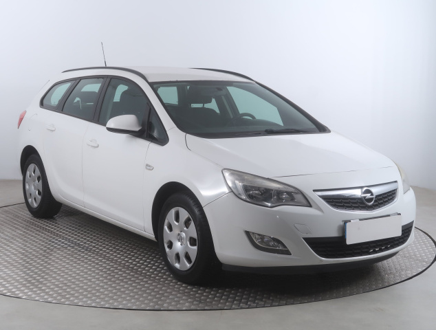 Opel Astra 2012