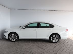 Volkswagen Passat - 2019