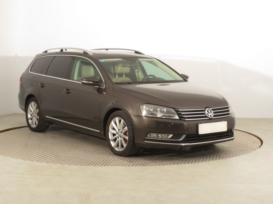 Volkswagen Passat - 2012