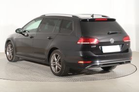 Volkswagen Golf - 2017