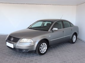 Volkswagen Passat - 2003