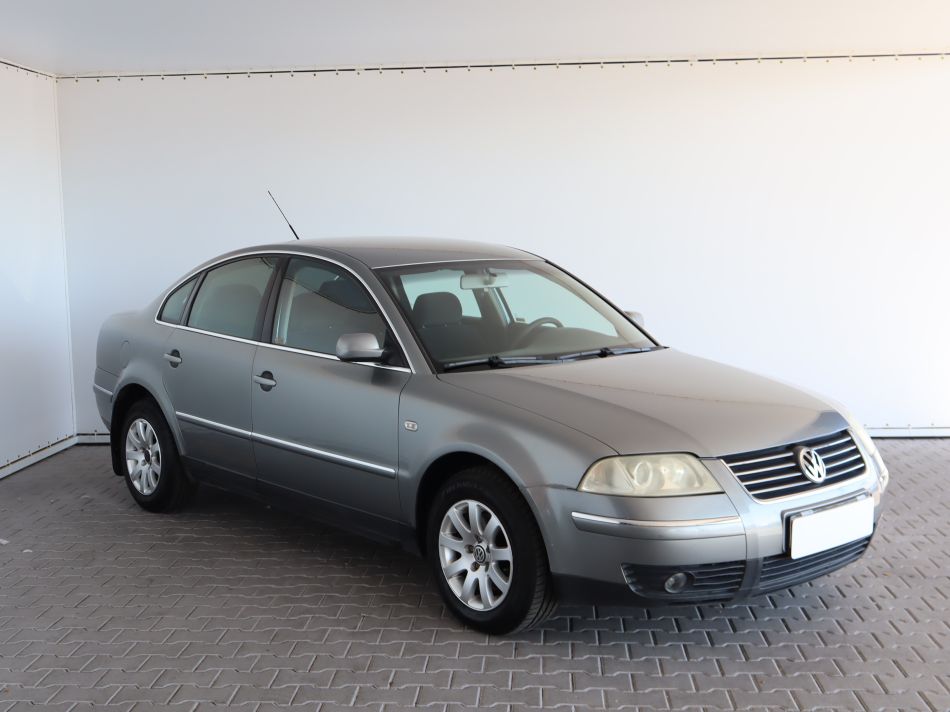 Volkswagen Passat - 2003