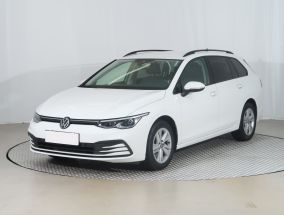 Volkswagen Golf - 2021