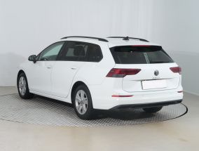 Volkswagen Golf - 2021