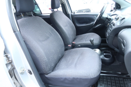 Toyota Yaris 2003