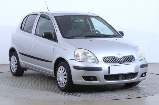 Toyota Yaris 2003