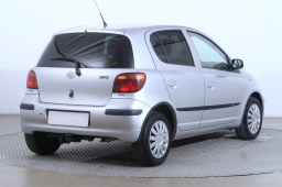 Toyota Yaris 2003
