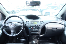 Toyota Yaris 2003