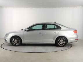 Volkswagen Jetta - 2013