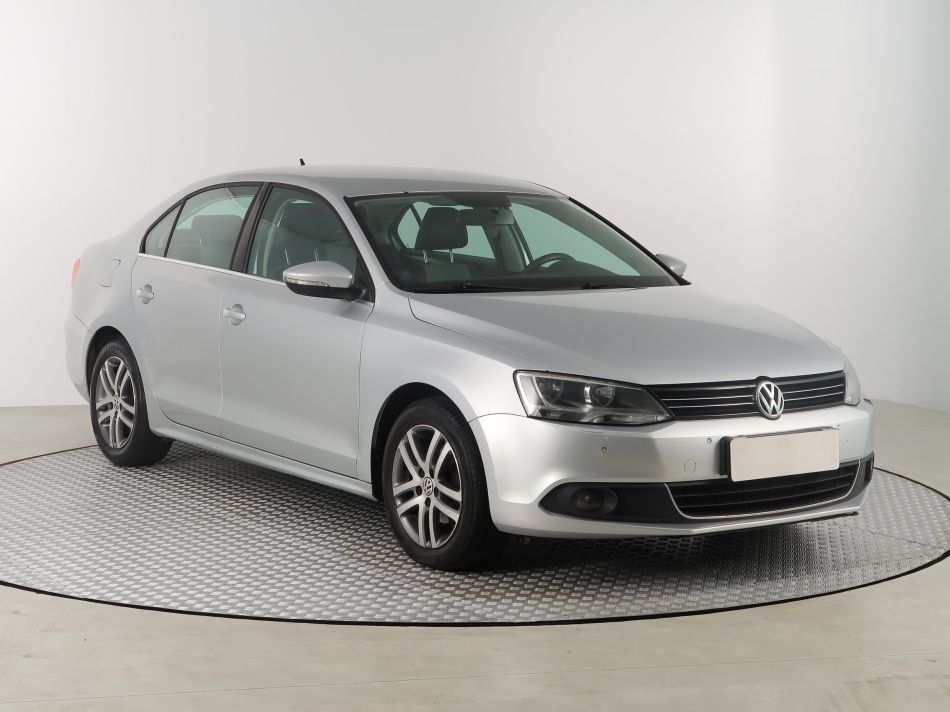 Volkswagen Jetta - 2013