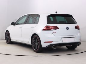 Volkswagen Golf - 2017