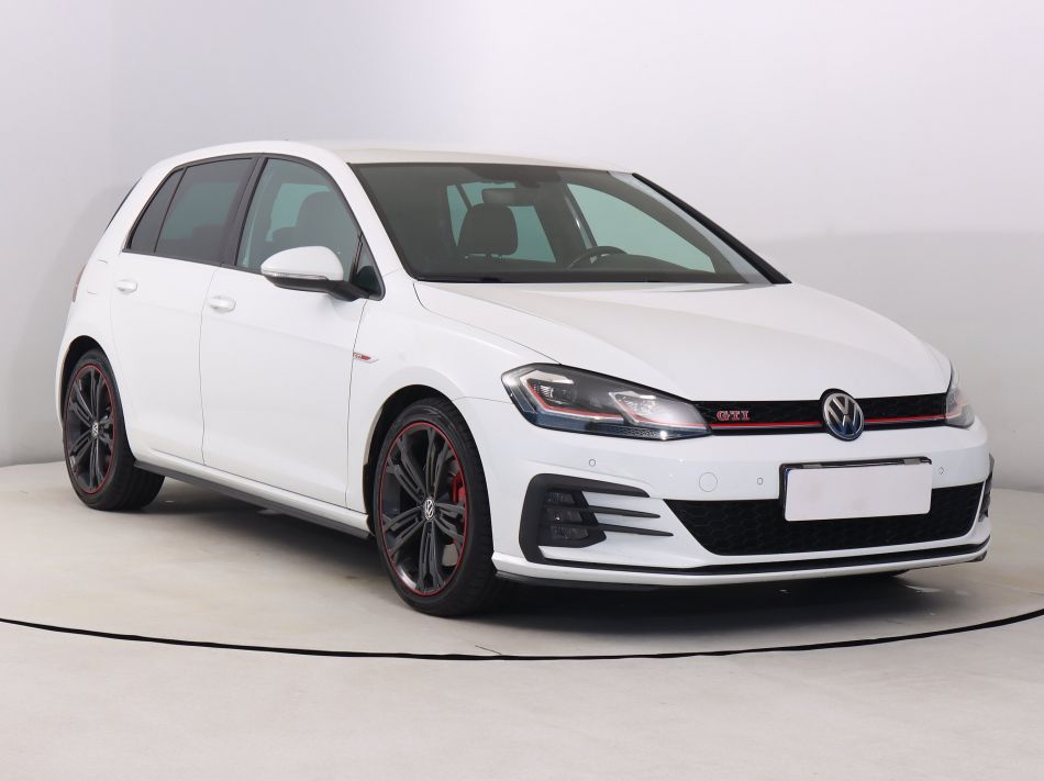 Volkswagen Golf - 2017