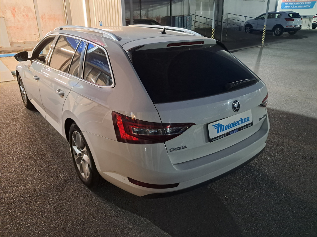 Škoda Superb