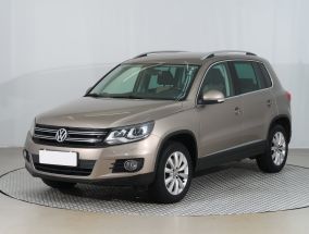Volkswagen Tiguan - 2012