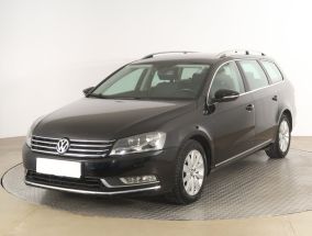 Volkswagen Passat - 2011