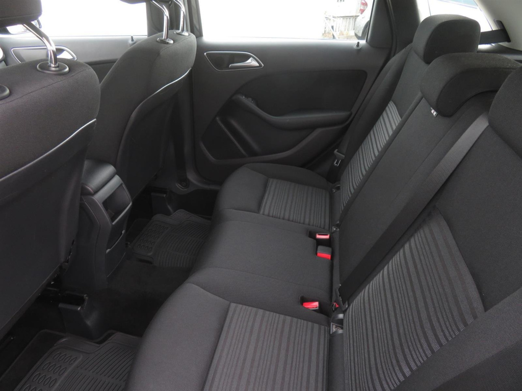 Mercedes-Benz B