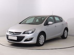 Opel Astra - 2013