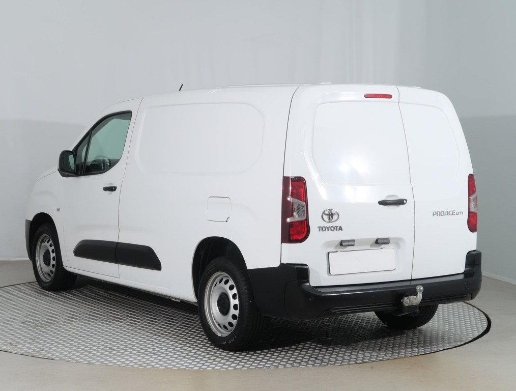 Toyota Proace City