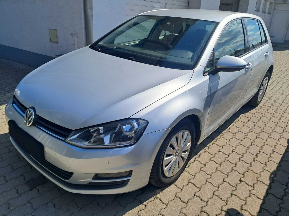 Volkswagen Golf - 2013