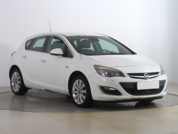 Opel Astra 2012