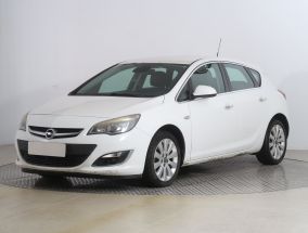 Opel Astra - 2012