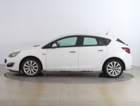 Opel Astra - 2012