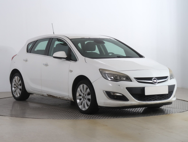 Opel Astra 2012