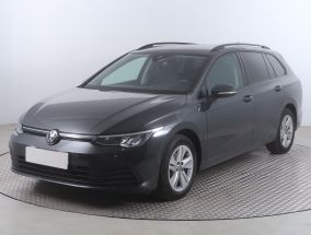 Volkswagen Golf - 2021