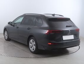 Volkswagen Golf - 2021