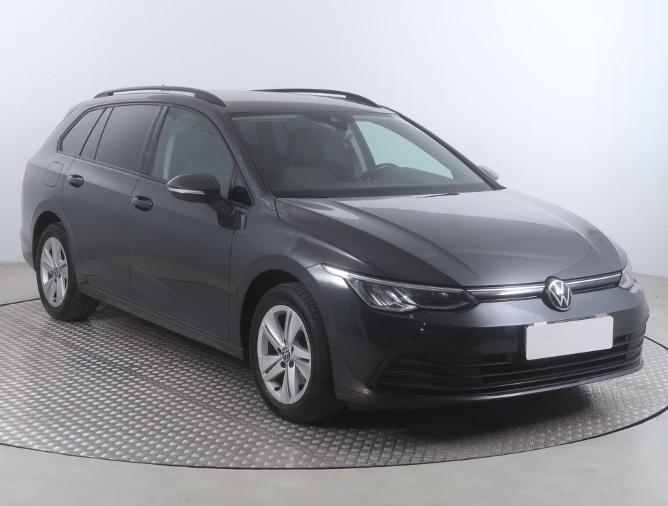 Volkswagen Golf - 2021