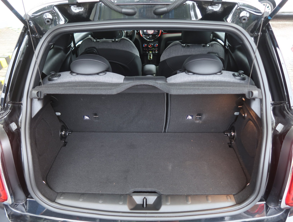 MINI 3-door