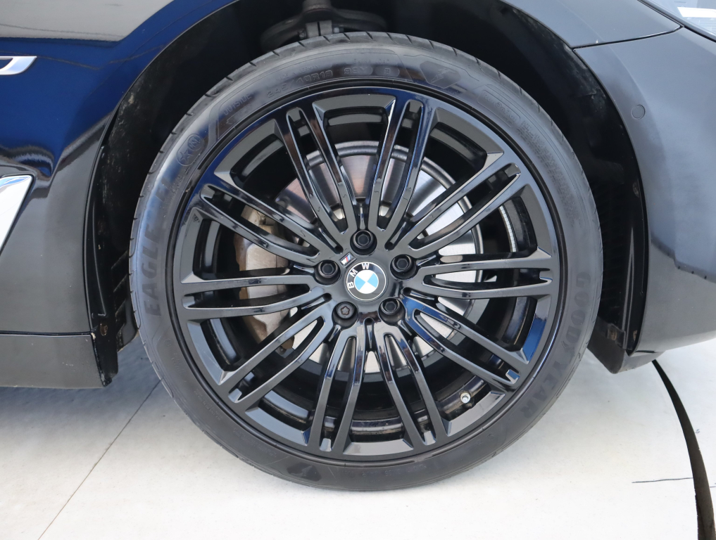 BMW 5