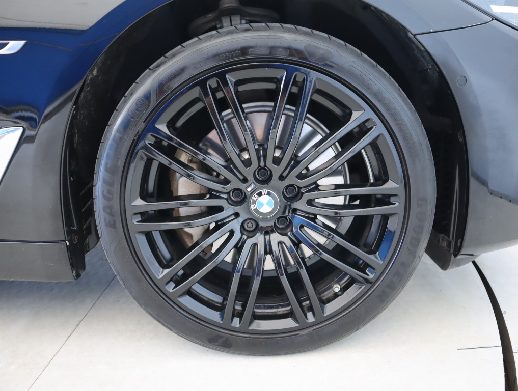BMW 5