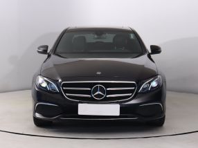 Mercedes-Benz E - 2019