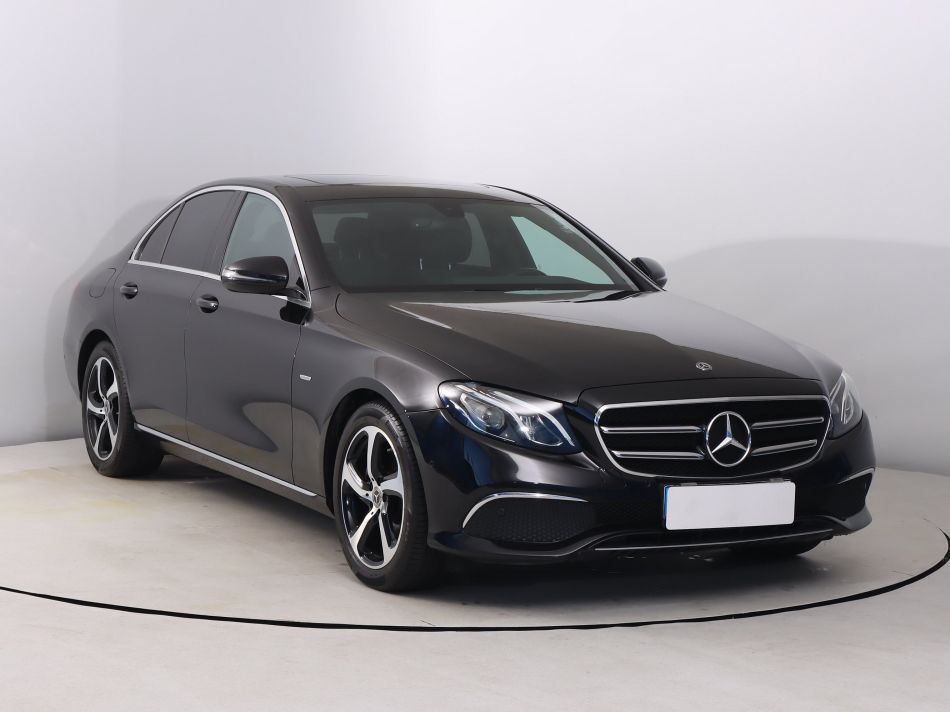 Mercedes-Benz E - 2019