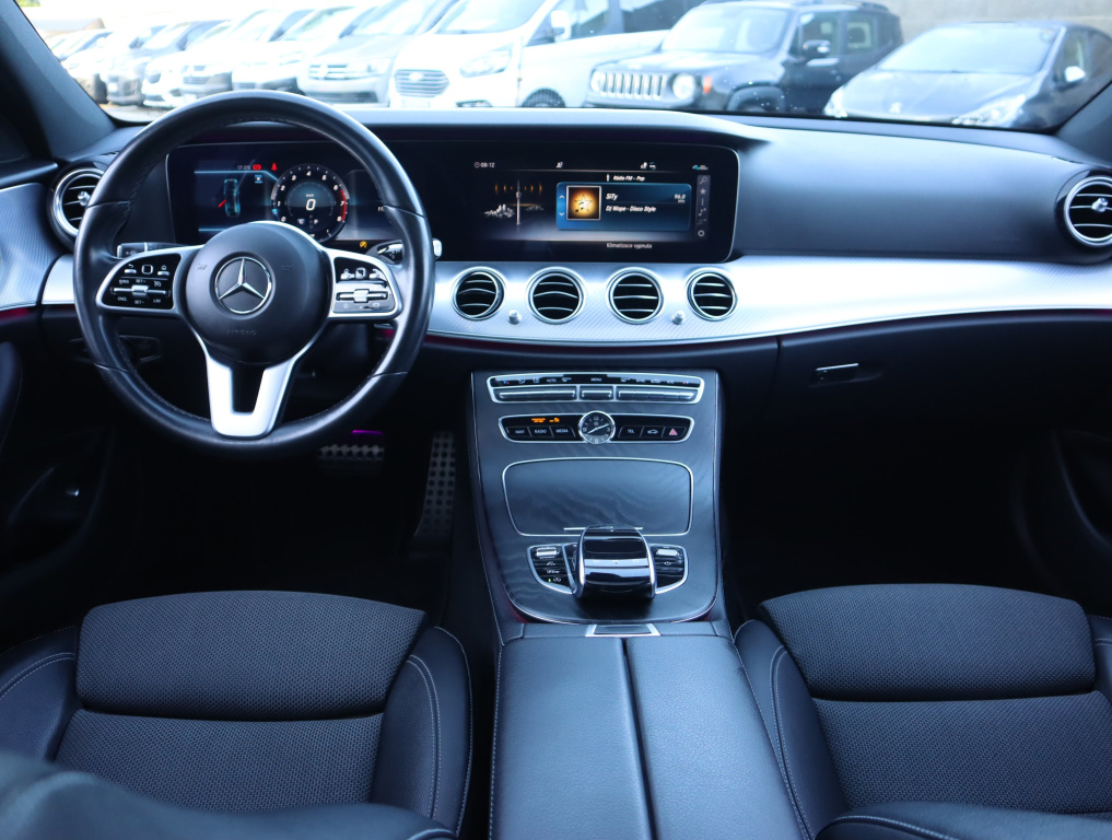 Mercedes-Benz E