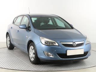 Opel Astra, 2012