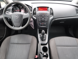 Opel Astra 2012