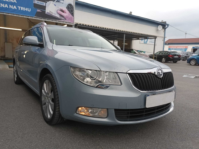 Škoda Superb 2011