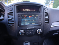 Mitsubishi Pajero 2011