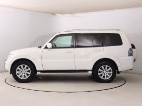 Mitsubishi Pajero - 2011