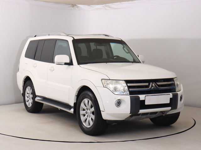 Mitsubishi Pajero 2011