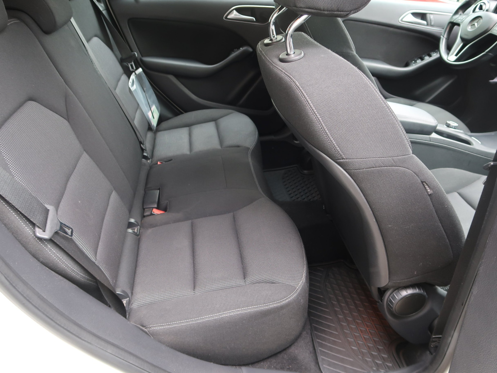 Mercedes-Benz B