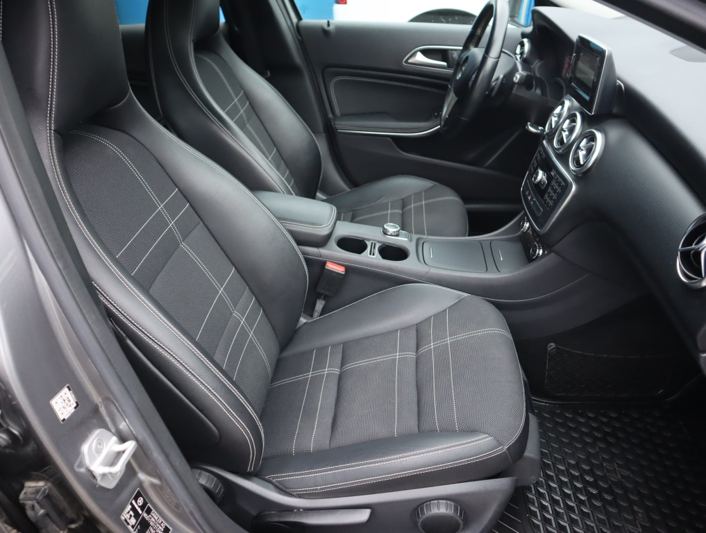 Mercedes-Benz A