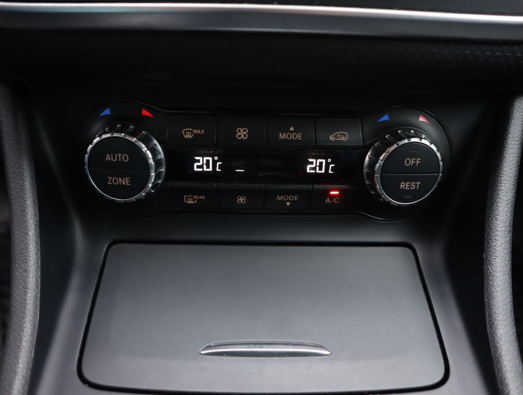 Mercedes-Benz A