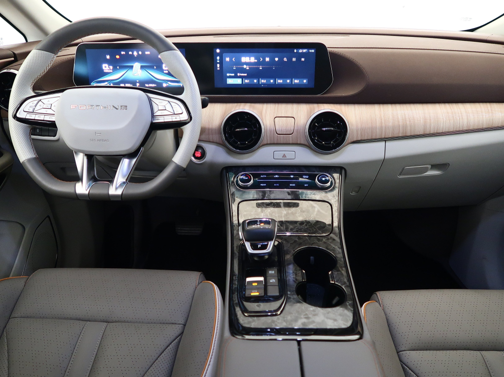 Dongfeng U-Tour
