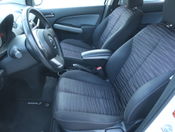 Mazda 2 2010